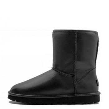 UGG Classic Short Luxury Black