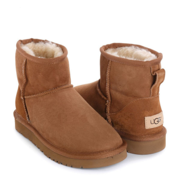 UGG Men’s Classic Mini Chestnut