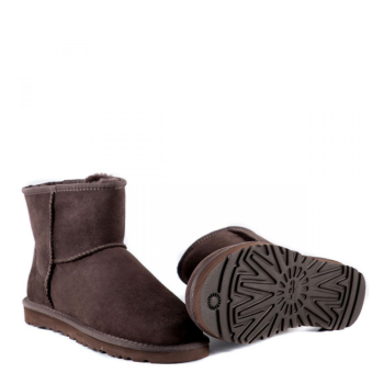 UGG Men’s Classic Mini Chocolate