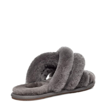 UGG Slippers Scuffita Grey