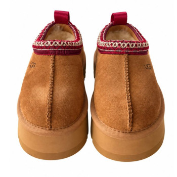 UGG Kids Tazz Chestnut