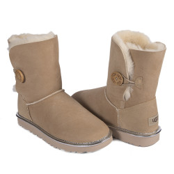 UGG Bailey Button Short II Metallic Sand UGG Bailey Button Short II Metallic Sand