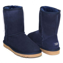 UGG Classic Short Navy UGG Classic Short Navy