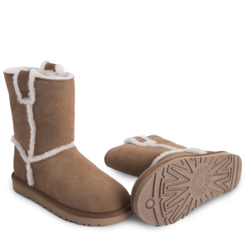 UGG Spill Seam Boots Chestnut
