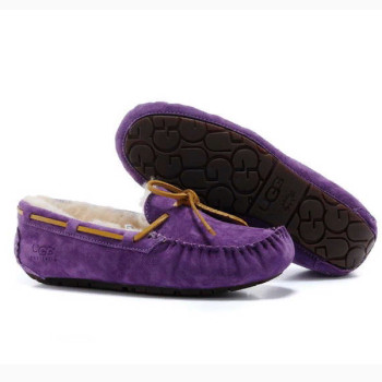 UGG Dakota Purple